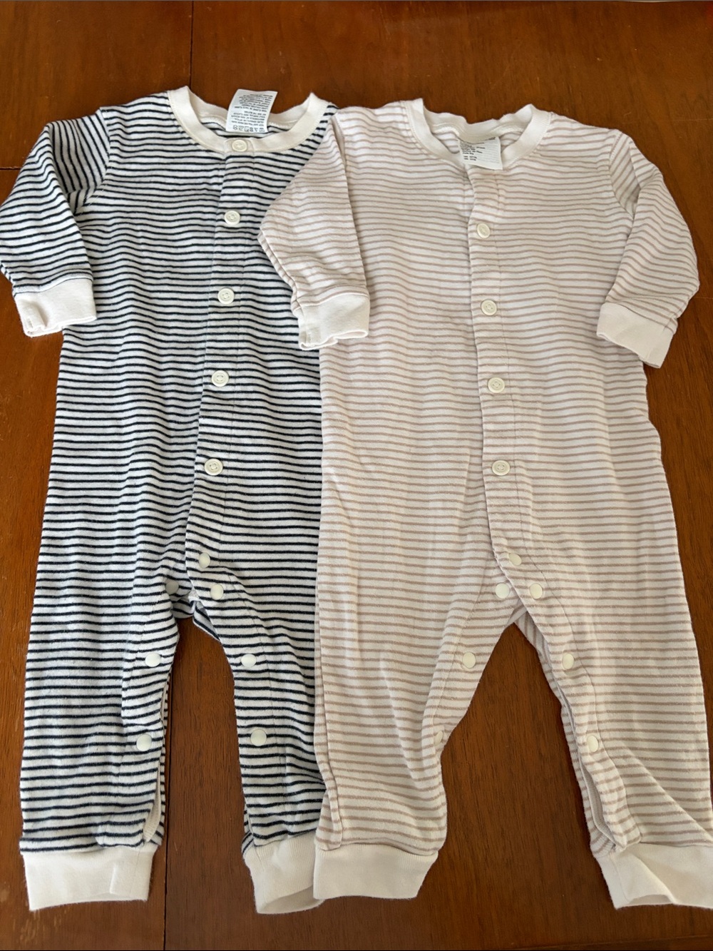 🫐3/$30 Uniqlo Striped Footed Rompers - Navy Blue & Beige size 6-12m